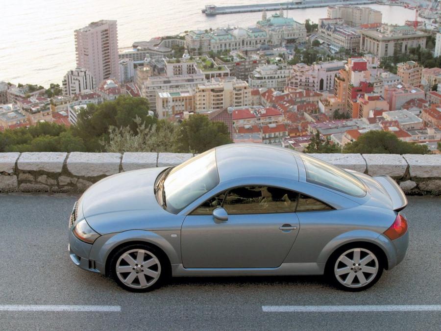  Audi TT Coupe (8N) 2003 года  (фото 7 из 31)